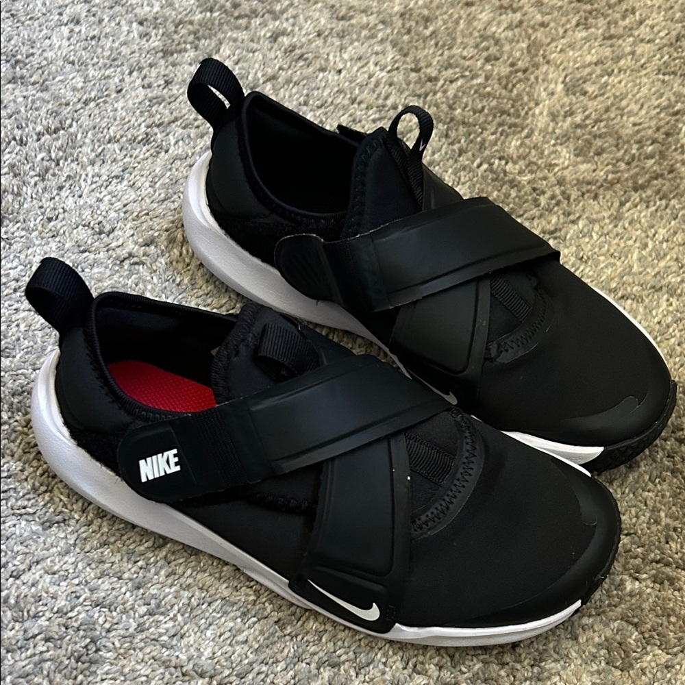 Nike Kids Black and White Velcro Cross-Strap Sneakers